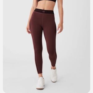Alo Yoga airlift line up 7/8 legging and airlift intrigue bra set - cherry cola